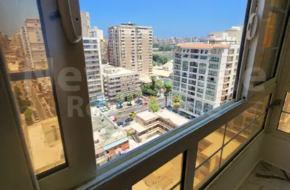 Apartment - 2 Bedrooms - 1 Bathroom for sale in Abo Qir St. - Sporting - Hay Sharq - Alexandria