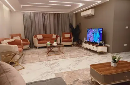 Apartment - 3 Bedrooms - 3 Bathrooms for rent in Al Dokki St. - Dokki - Giza