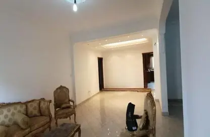 شقة - 3 غرف نوم - 2 حمامات للبيع في شارع 256 - المعادي - حي المعادي - القاهرة