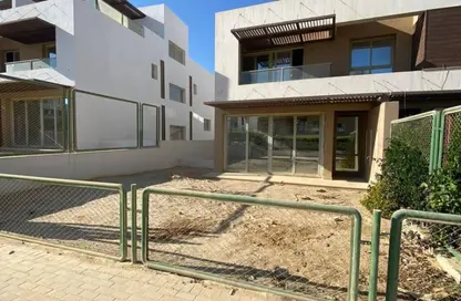 Villa - 5 Bedrooms - 5 Bathrooms for sale in Upville - Cairo Alexandria Desert Road - 6 October City - Giza