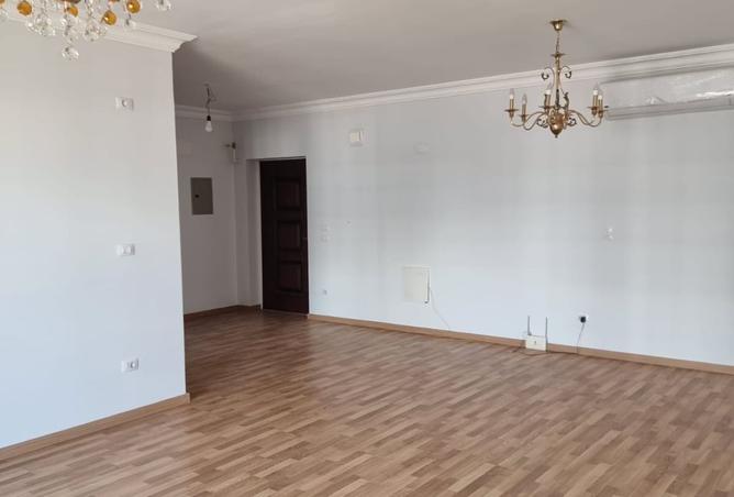 8381590 - Property Main Image