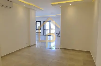 شقة - 3 غرف نوم - 3 حمامات للايجار في ذا كورت ياردز - كمبوندات الشيخ زايد - الشيخ زايد - الجيزة