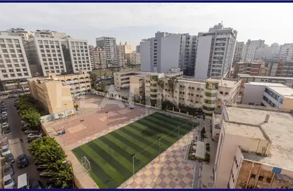 شقة - 3 غرف نوم - 2 حمامات للبيع في شارع توت عنخ امون - سموحة - حي شرق - الاسكندرية