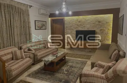 شقة - 3 غرف نوم - 2 حمامات للايجار في محور رقم 80 - الحي الرابع - التجمع الخامس - مدينة القاهرة الجديدة - القاهرة