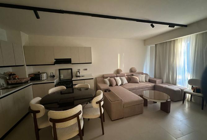 8123212 - Property Image 2