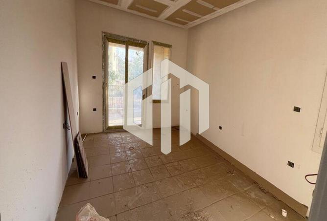 8023833 - Property Image 2