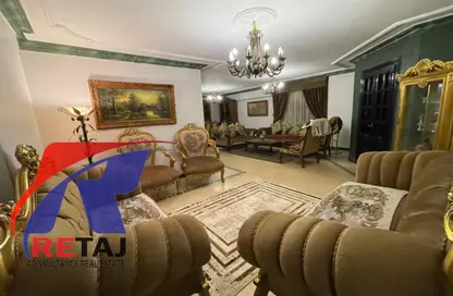 Apartment - 3 Bedrooms - 2 Bathrooms for sale in Helmy Hassan Ali St. - 8th Zone - Nasr City - Cairo