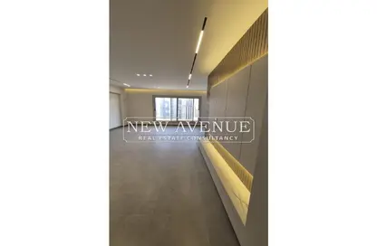Apartment - 3 Bedrooms - 3 Bathrooms for sale in Palm Hills New Cairo - 5th Settlement Compounds - The 5th Settlement - New Cairo City - Cairo