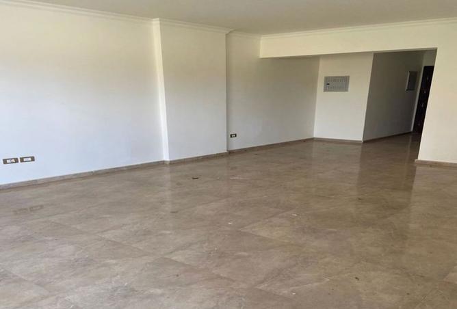 8029961 - Property Image 2