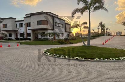 Townhouse - 3 Bedrooms - 4 Bathrooms for sale in Azzar - 5th Settlement Compounds - The 5th Settlement - New Cairo City - Cairo