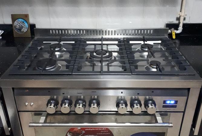 8229496 - Property Image 2