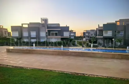 Townhouse - 3 Bedrooms - 4 Bathrooms for sale in Kayan - Sheikh Zayed Compounds - Sheikh Zayed City - Giza