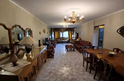 Apartment - 2 Bedrooms - 2 Bathrooms for rent in Zahraa Al Maadi St. - Degla - Hay El Maadi - Cairo