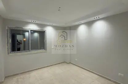 Apartment - 3 Bedrooms - 2 Bathrooms for rent in 10th Sector - Zahraa El Maadi - Hay El Maadi - Cairo