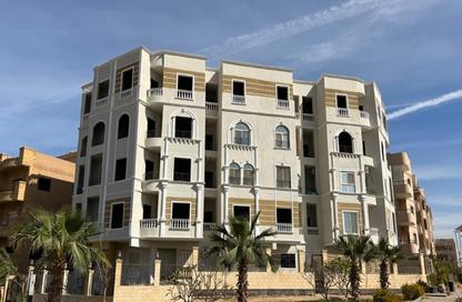 Apartment - 3 Bedrooms - 3 Bathrooms for sale in 2nd Neighborhood - 2nd Area - Shorouk City - Cairo