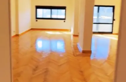 Apartment - 4 Bedrooms - 2 Bathrooms for rent in Mohamed Bahaa Al Din Al Ghouri St. - Smouha - Hay Sharq - Alexandria