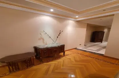 شقة - 3 غرف نوم - 3 حمامات للبيع في ميدان المخزنجي - النرجس 8 - النرجس - مدينة القاهرة الجديدة - القاهرة