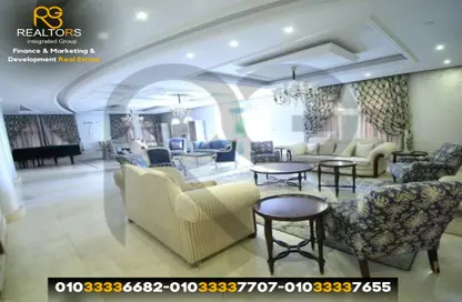 Villa - 6 Bedrooms - 7 Bathrooms for sale in 7th District - Sheikh Zayed City - Giza