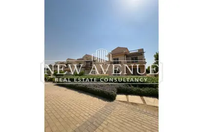 Villa - 3 Bedrooms - 3 Bathrooms for sale in Hyde Park - 5th Settlement Compounds - The 5th Settlement - New Cairo City - Cairo