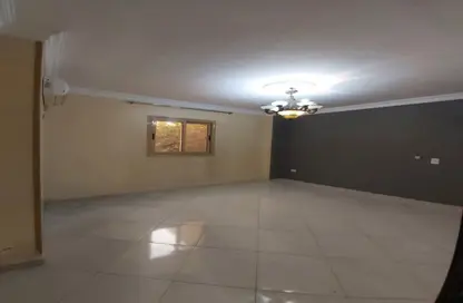 Apartment - 3 Bedrooms - 1 Bathroom for rent in 11th District - Sheikh Zayed City - Giza