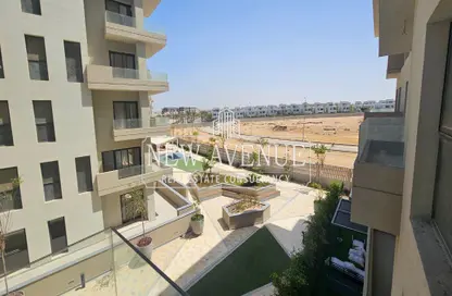 شقة - 2 غرف نوم - 2 حمامات للبيع في كمبوند البروج - كمبوندات الشروق - مدينة الشروق - القاهرة