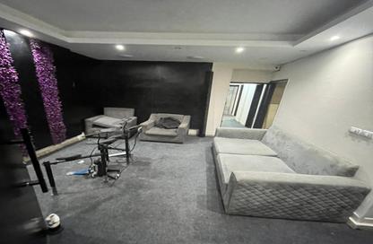 Apartment - 3 Bedrooms - 1 Bathroom for rent in Hosni Al Ashmawi St. - Heliopolis Square - El Nozha - Cairo
