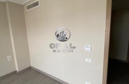 سطح - غرفة نوم - 1 حمام للايجار في نيو جيزة - طريق مصر اسكندرية الصحراوي - مدينة 6 أكتوبر - الجيزة