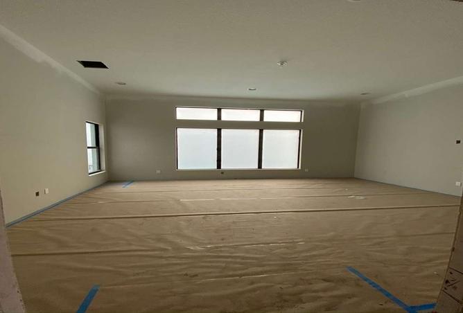 8312621 - Property Image 2