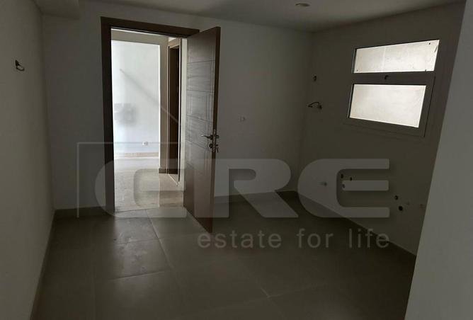 8420005 - Property Image 3