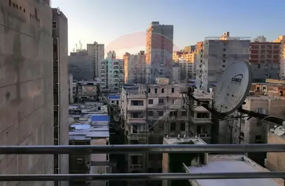 Apartment - 3 Bedrooms - 1 Bathroom for sale in Cleopatra - Hay Sharq - Alexandria