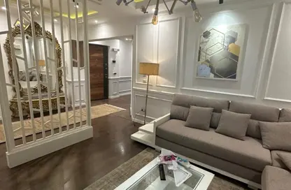 Apartment - 3 Bedrooms - 3 Bathrooms for sale in Makram Ebeid St. - 6th Zone - Nasr City - Cairo