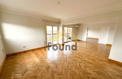 شقة - 4 غرف نوم - 3 حمامات للايجار في شارع ابن زنكي - الزمالك - القاهرة