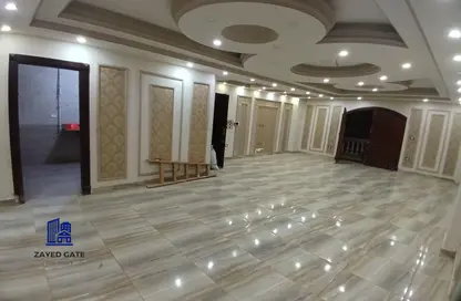 شقة - 4 غرف نوم - 2 حمامات للايجار في الحي الخامس - الشيخ زايد - الجيزة