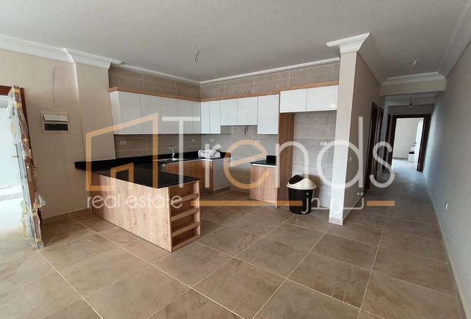 8245428 - Property Image 3