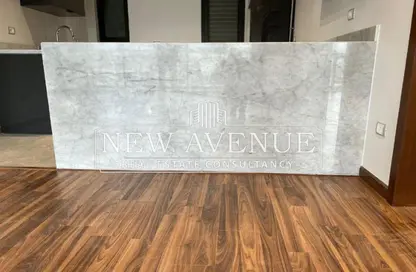 Apartment - 2 Bedrooms - 2 Bathrooms for sale in Lake View Residence - 5th Settlement Compounds - The 5th Settlement - New Cairo City - Cairo