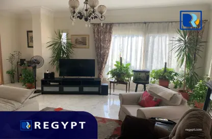 Apartment - 3 Bedrooms - 2 Bathrooms for rent in Sarayat Al Maadi - Hay El Maadi - Cairo