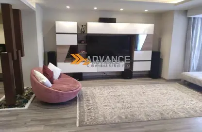 شقة - 3 غرف نوم - 3 حمامات للبيع في شارع لبنان - المهندسين - الجيزة