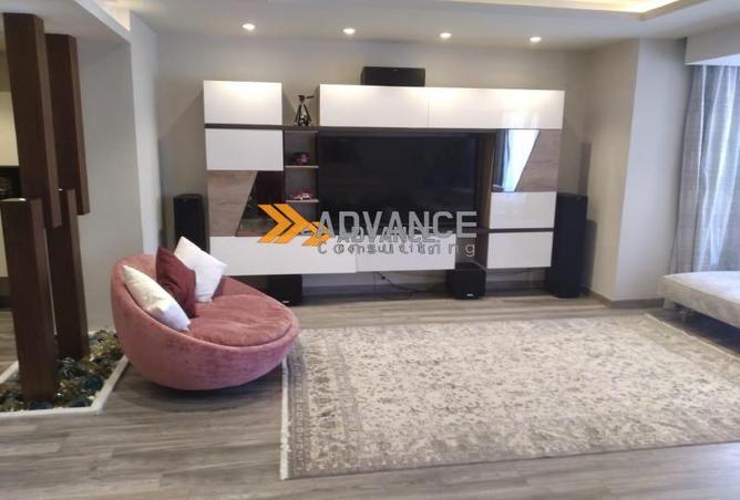 شقة - 3 غرف نوم - 3 حمامات للبيع في شارع لبنان - المهندسين - الجيزة