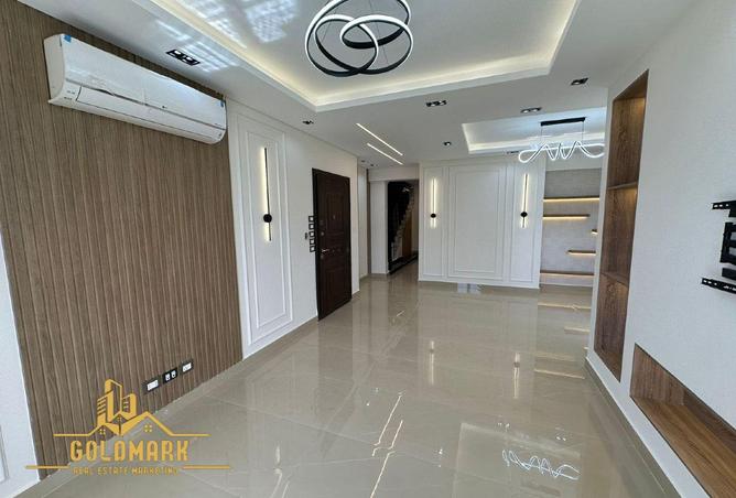 8070960 - Property Image 2