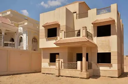فيلا - 6 غرف نوم - 5 حمامات للبيع في كمبوندات الشيخ زايد - الشيخ زايد - الجيزة