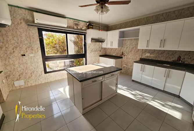 8053082 - Property Image 3