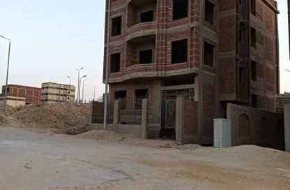 بناية كاملة - 6 غرف نوم - 6 حمامات للبيع في طريق الواحات - مدينة 6 أكتوبر - الجيزة