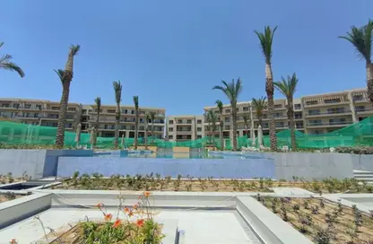 Apartment - 2 Bedrooms - 2 Bathrooms for sale in The Fourteen Golf Residences - Uptown Cairo - Mokattam - Cairo