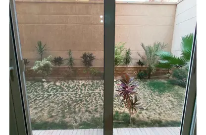 مساحات مكتبية - استوديو - 2 حمامات للايجار في شارع التسعين الجنوبي - التجمع الخامس - مدينة القاهرة الجديدة - القاهرة