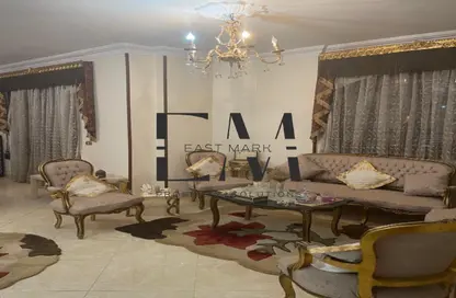شقة - 5 غرف نوم - 3 حمامات للبيع في طريق خدمه - حى جنوب الاكايمية - مدينة القاهرة الجديدة - القاهرة