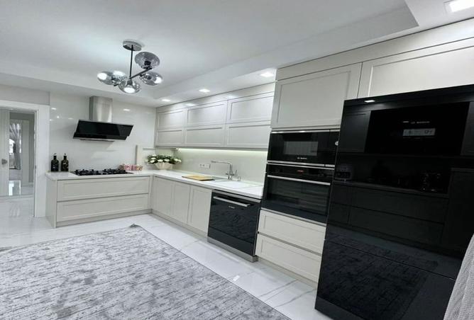 8032572 - Property Image 3