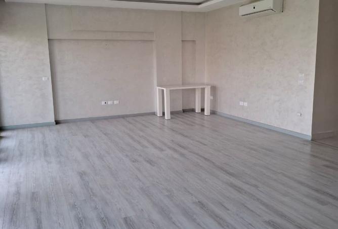 8473686 - Property Image 2