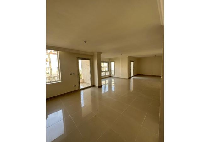 8270117 - Property Image 2