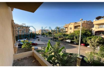 Apartment - 4 Bedrooms - 2 Bathrooms for sale in Street 17 - District 1 - The 5th Settlement - New Cairo City - Cairo