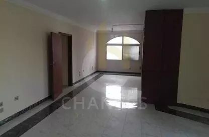 Apartment - 4 Bedrooms - 2 Bathrooms for sale in Street 256 - Maadi - Hay El Maadi - Cairo